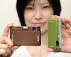Sony's Cybershot DSC-T77