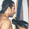Bollywood actors caught with love bites!