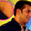 Bollywood actors caught with love bites!