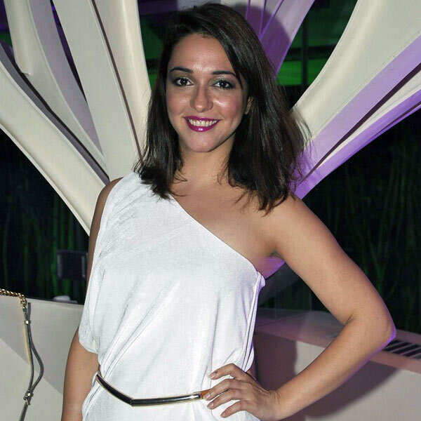 Nauheed Cyrusi