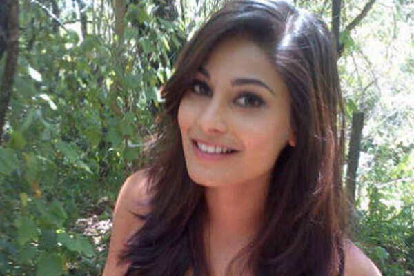 Puja Gupta Photos