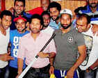 Sachin meets Indian Hockey team