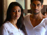 Aroni Taukhon: On the sets 