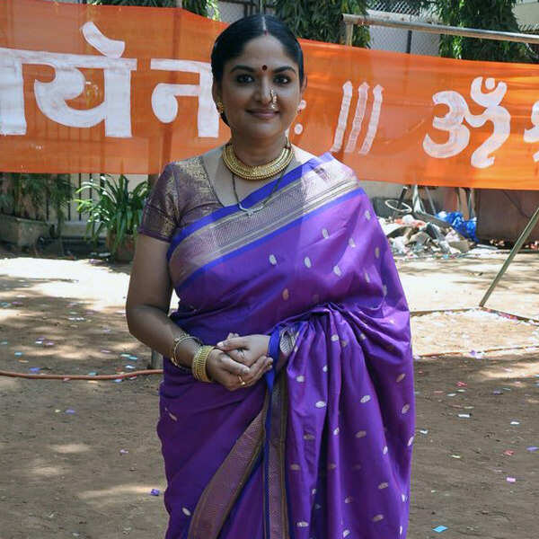 Indira Krishnan Photos