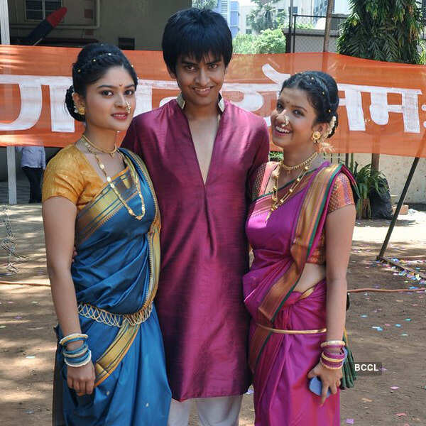 Satya Manjrekar Pictures