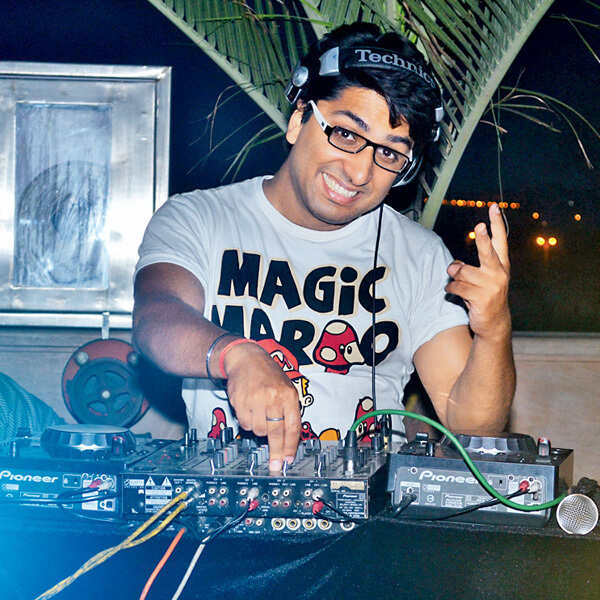 Varun Tandon Images