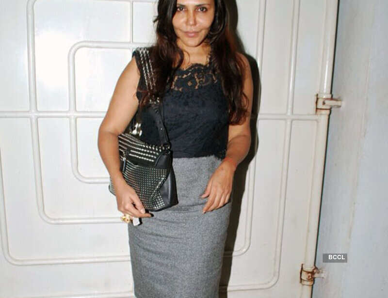 Holiday: Spl. Screening