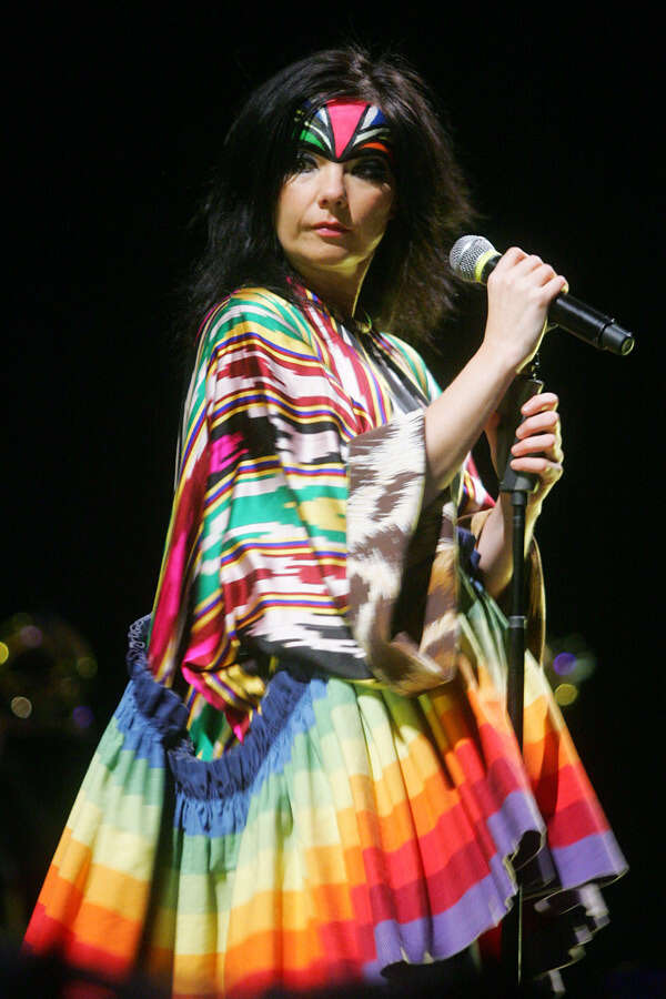 Bjork Pictures