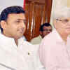 Article image for: Akhilesh holds meeting to review law and order situation