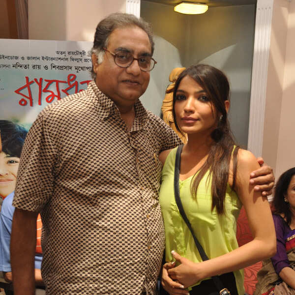 Rupsha Guha Pictures