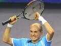 Davydenko shocks Murray