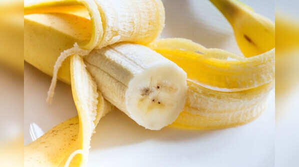 5 home remedies for whiter teeth