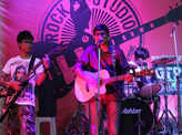 Students Band dazzles Rock Studio