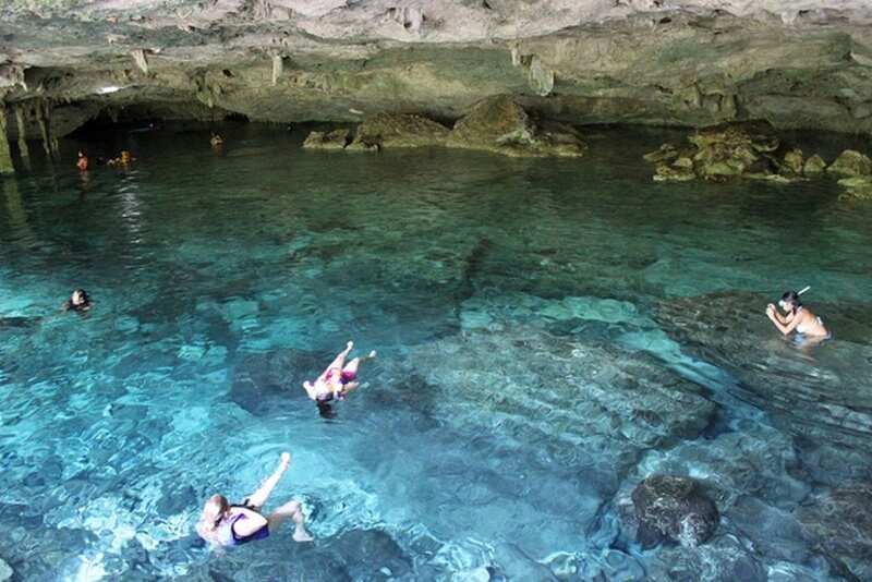 Cenotes of the Yucat&aacute;n Peninsula in Mexico