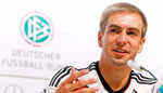 Talking about the long and short, the shortest player in the Die Mannschaft is their captain Philip Lahm (170 cm).