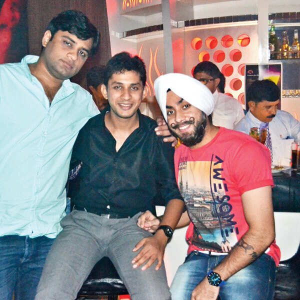 Sumit Chawla Pictures