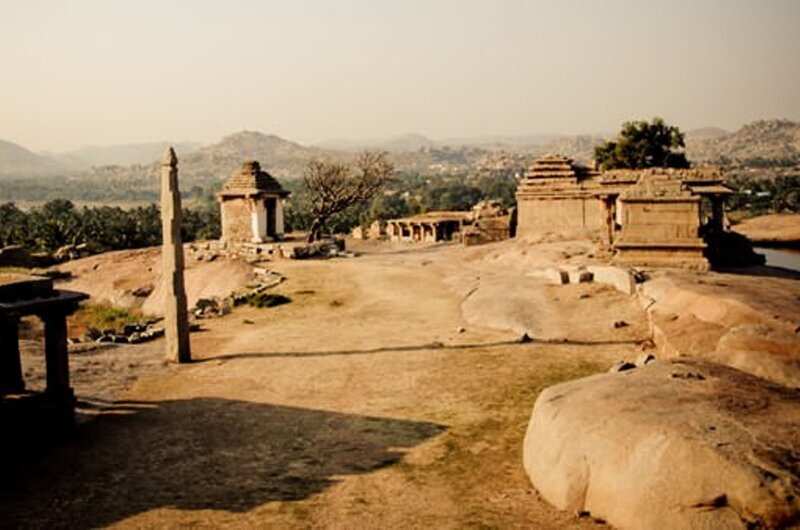 Hampi_Diaries_Hemakuta-17_mini