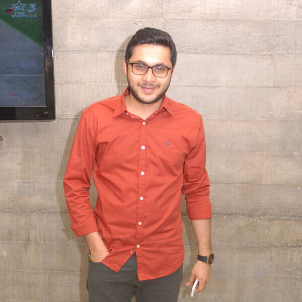 Amol Deshmukh Images