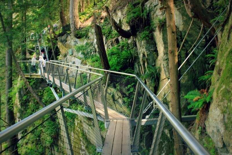 Cliffwalk-2-600