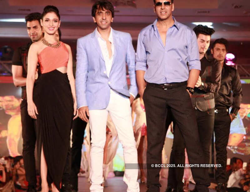 Akshay, Tamannaah at a fashion show