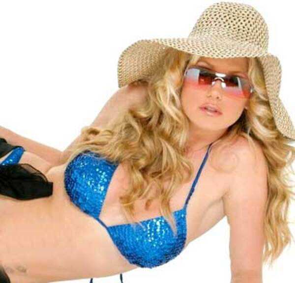 Brande Roderick Photos