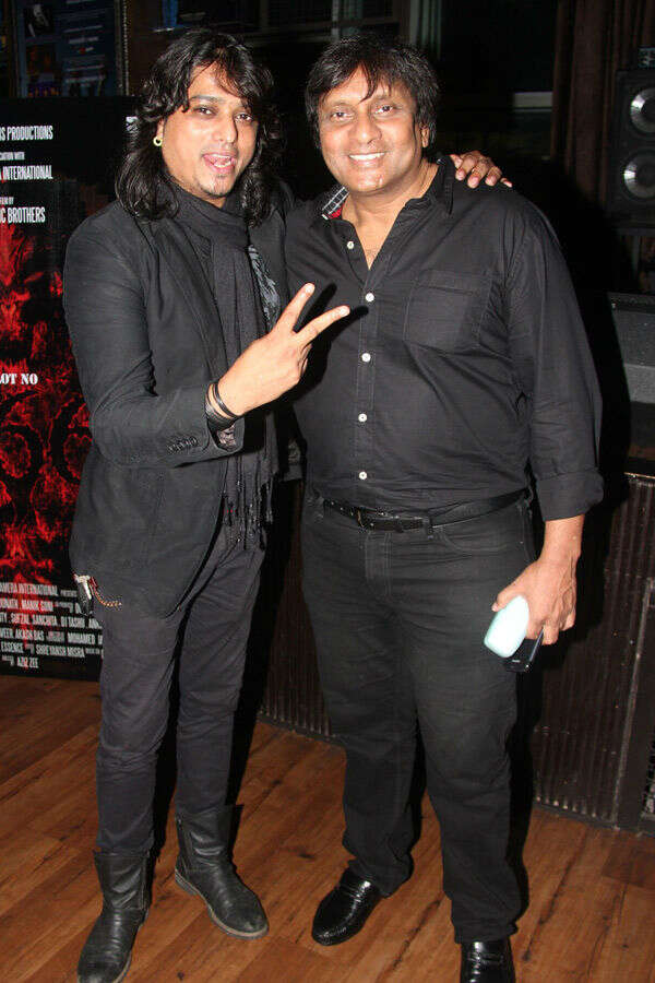 Aziz Zee Pictures