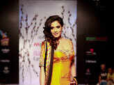 Richa, Mugdha walk the ramp  Chadda