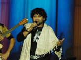 Kailash Kher performs