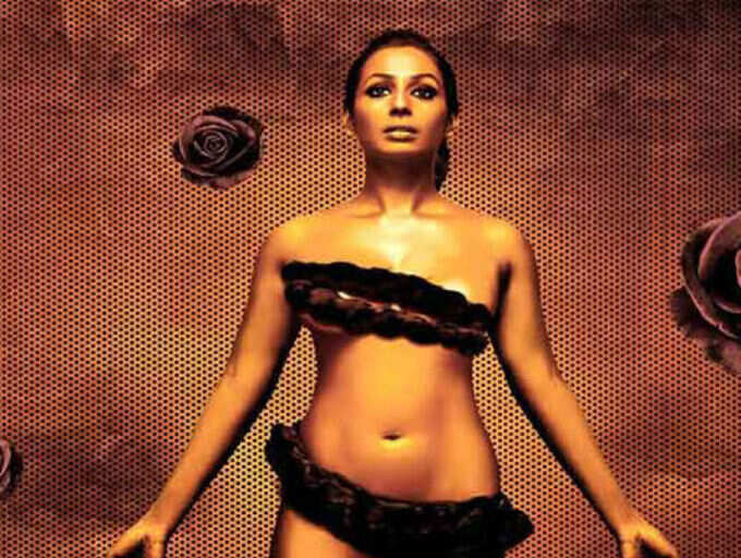 Did Kashmera initiate onenight stand with fellow actor?