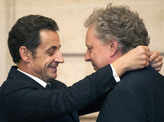 Sarkozy felicitates Jean