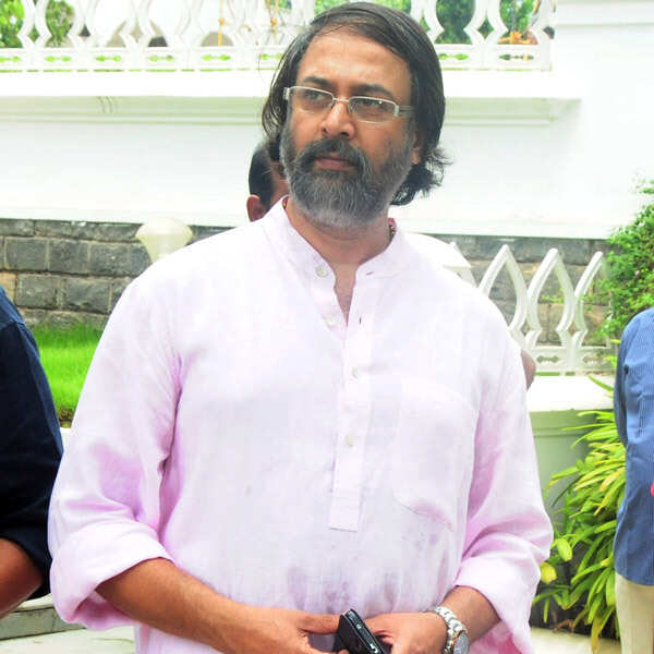 Madhupal Images