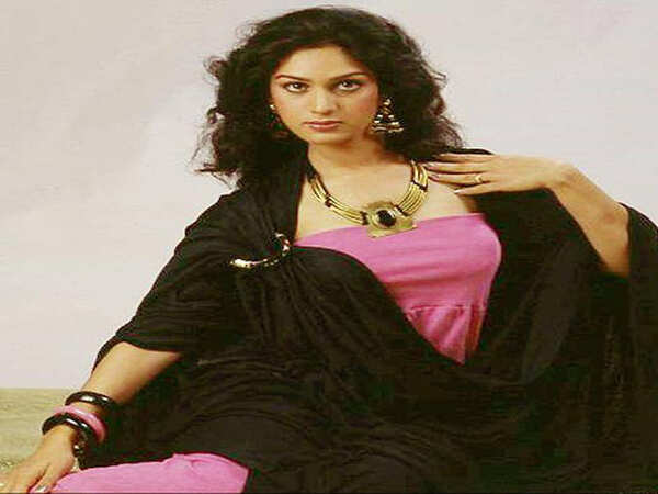 Meenakshi Sheshadri Photos