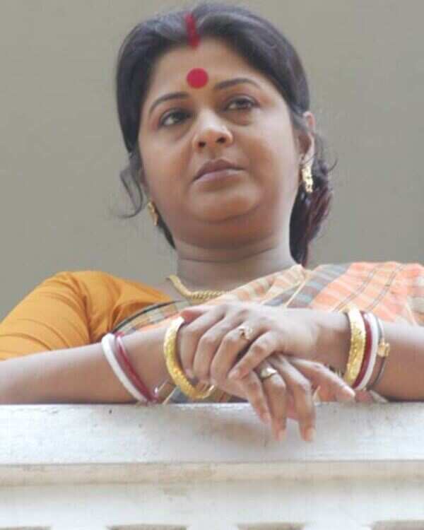 Laboni Sarkar Images