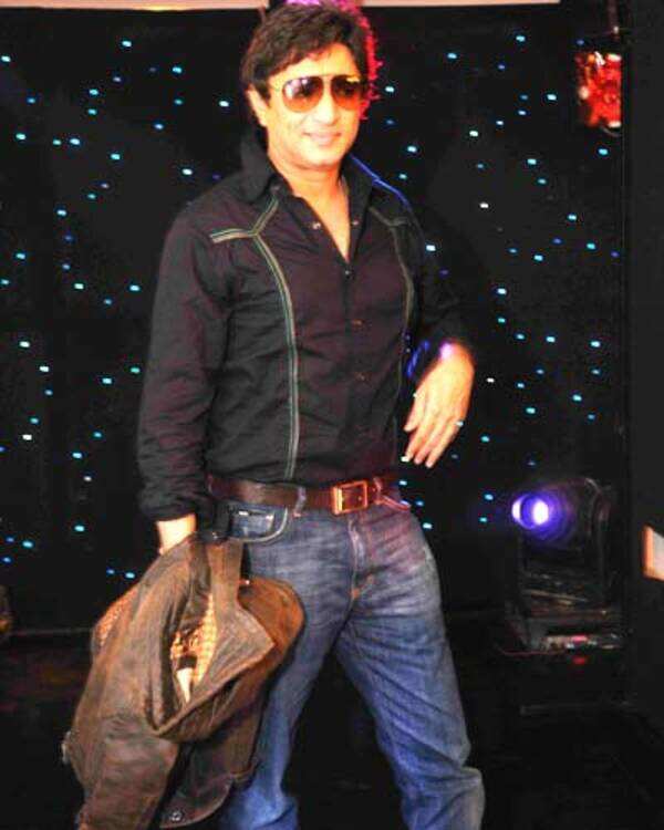 Anand Raj. Pictures