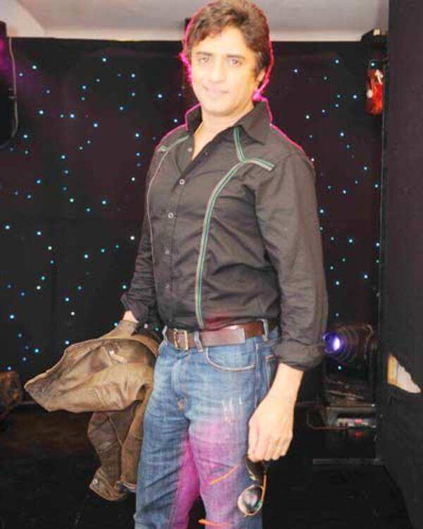 Anand Raj.