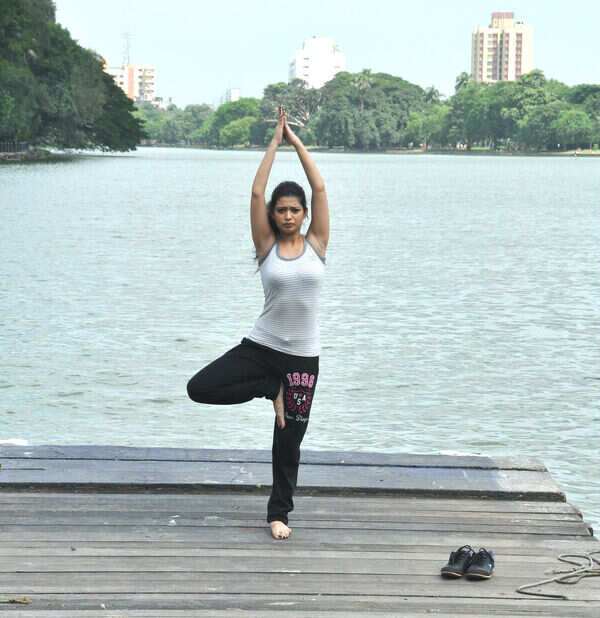 Ena Saha Photos