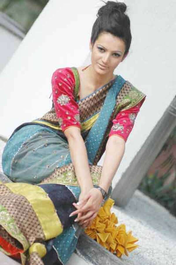 Nida Mahmood