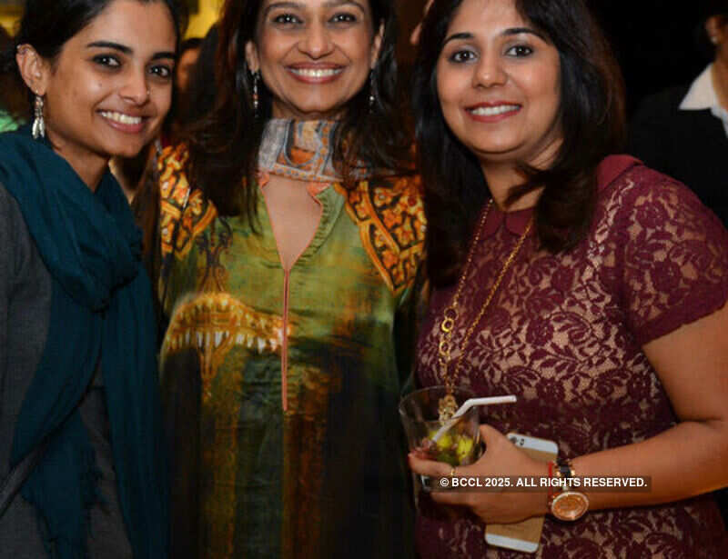 Ladies bond over lunch