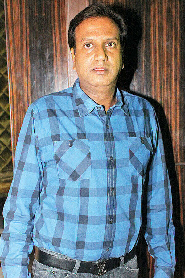 Kewal Garg Photos