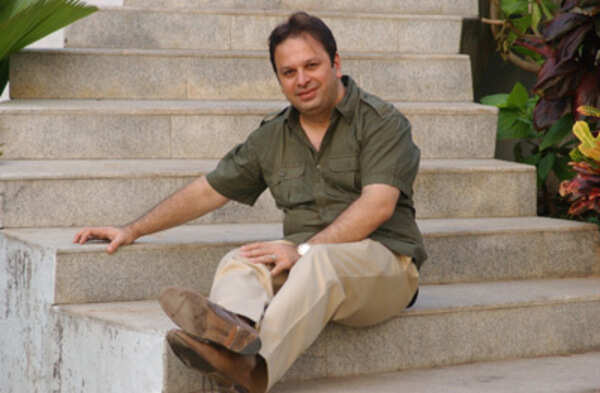 Roshan Abbas Photos