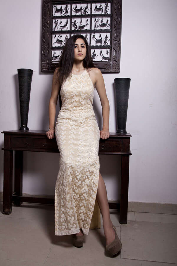 Shalini Chauhan Wallpapers