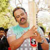 Article image for: Cricketer <i class="tbold">Dinesh Mongia</i> to ape Amitabh Bachchan in debut film