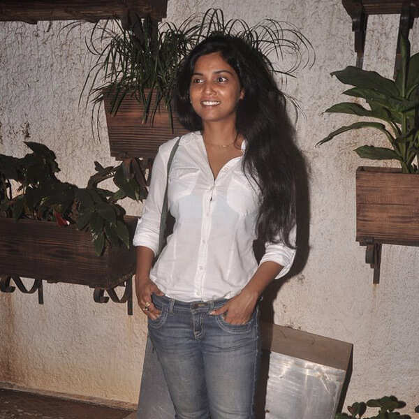 Usha Jadhav Wallpapers