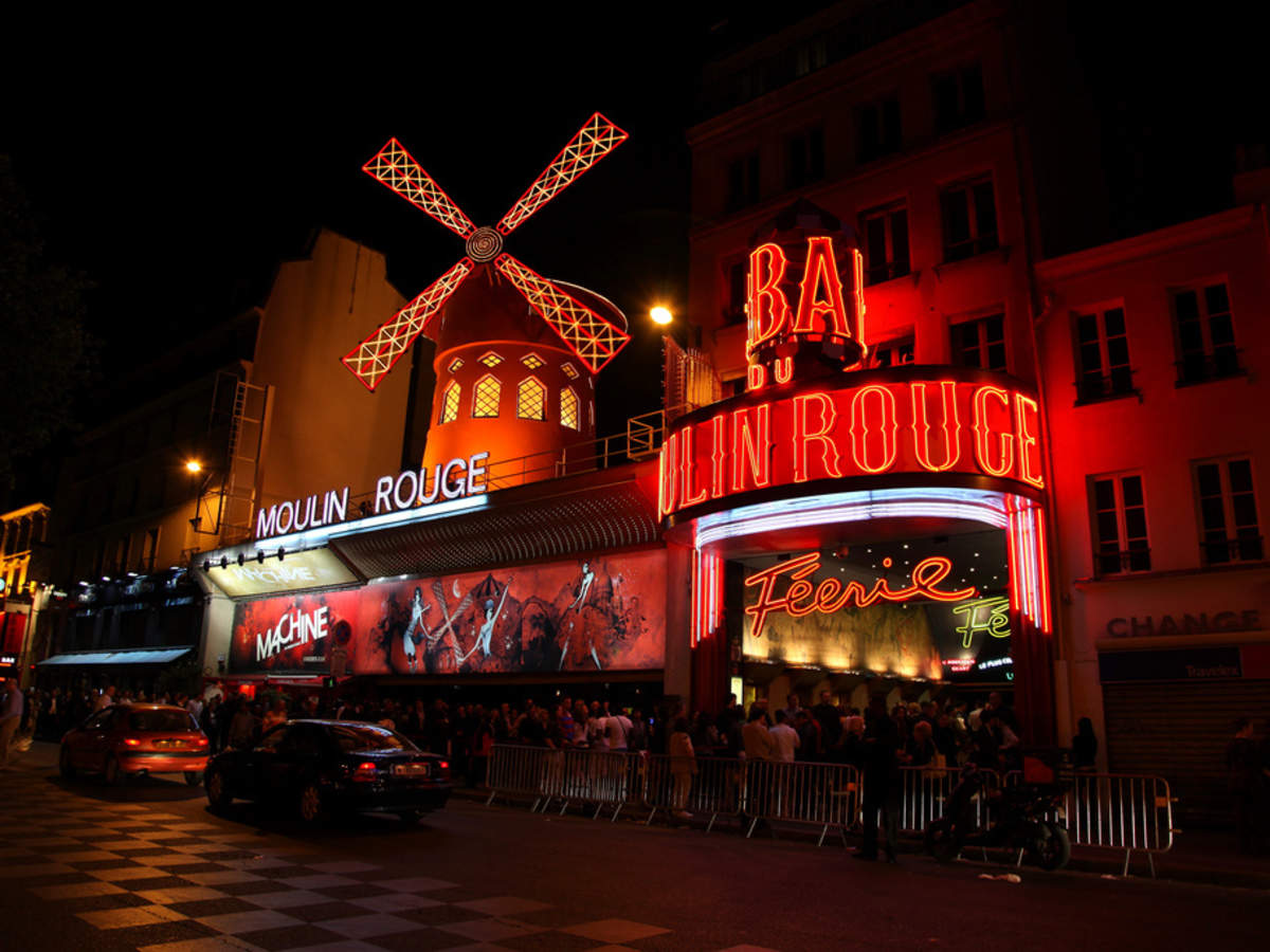 My Review of The Moulin Rouge in Paris: Is it WORTH IT?