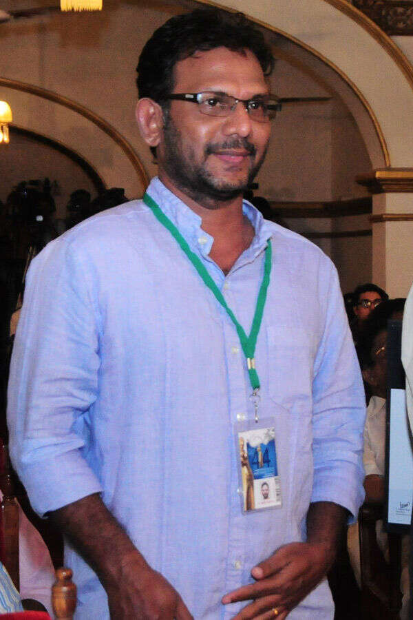 Madhu Vasudevan Pictures