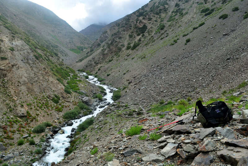 Temcho Lake trail