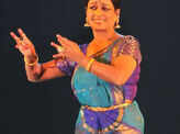 Dance on a canvas