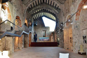 Castellfollit De La Roca: The Spanish Village Built Atop A Narrow