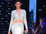 Couture queens rule the ramp