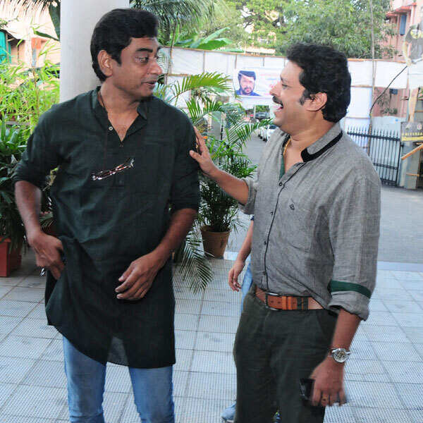 Sudheer Karamana Wallpapers